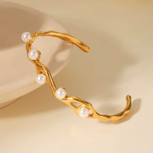 Pearl Petals cuff Bracelet